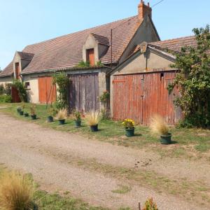For sale Saint-pere-sur-loire 9 rooms 143 m2 Loiret (45600) photo 2