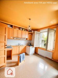 For sale Tour-du-pin 6 rooms 100 m2 Isere (38110) photo 1