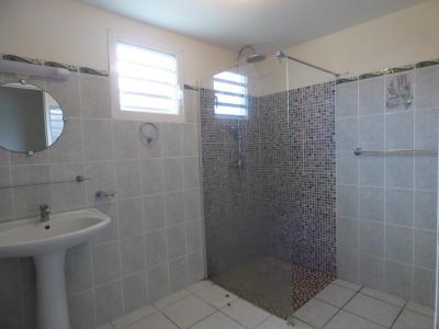Louer Maison Saint-francois 1295 euros