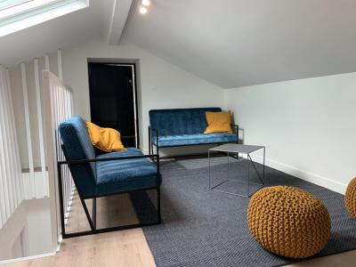 For rent Lyon-8eme-arrondissement 8 rooms 110 m2 Rhone (69008) photo 2