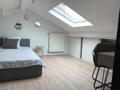 For rent Lyon-8eme-arrondissement 8 rooms 110 m2 Rhone (69008) photo 3