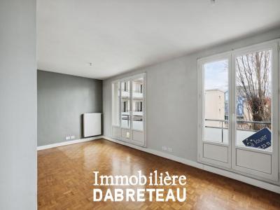 For rent Lyon-8eme-arrondissement 3 rooms 73 m2 Rhone (69008) photo 1