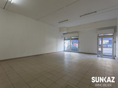 For rent Saint-pierre 2 rooms 70 m2 Reunion (97410) photo 0