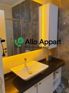 Louer Appartement 30 m2 Paris-10eme-arrondissement
