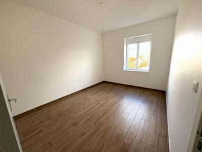 For rent Riorges 4 rooms 78 m2 Loire (42153) photo 4