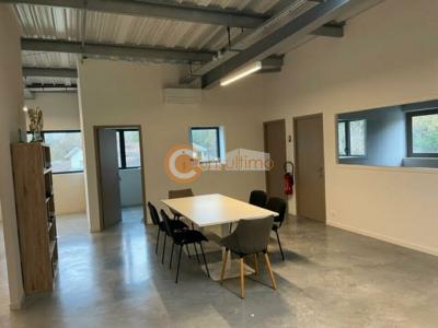 For rent Gradignan 300 m2 Gironde (33170) photo 3