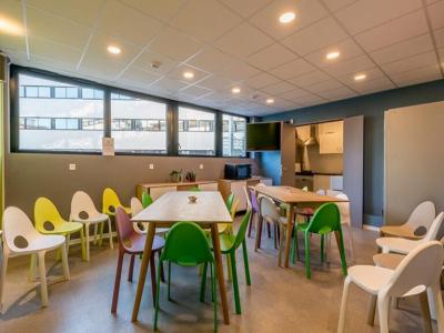 For sale Bordeaux 1 room 18 m2 Gironde (33300) photo 2