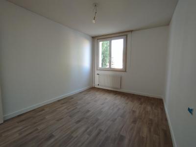 For rent Clermont-ferrand 5 rooms 98 m2 Puy de dome (63000) photo 3