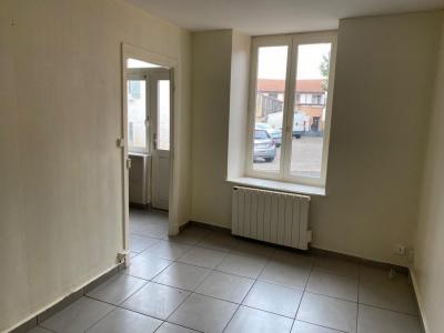 For rent Billom 2 rooms 39 m2 Puy de dome (63160) photo 2