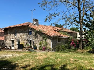 Acheter Maison 180 m2 Nanteuil-en-vallee