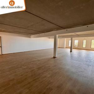 Louer Bureau Saint-paul 32400 euros