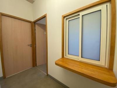 Louer Bureau 13 m2 Isle-sur-la-sorgue