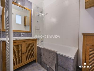 For rent Paris-11eme-arrondissement 2 rooms 46 m2 Paris (75011) photo 4