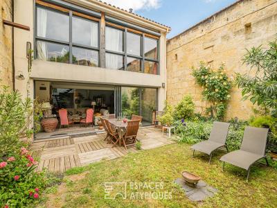 For sale Bordeaux 6 rooms 204 m2 Gironde (33300) photo 0