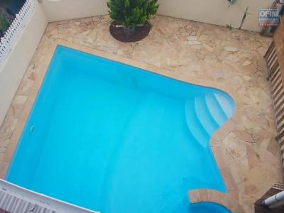 Louer Maison 90 m2 Saint-paul