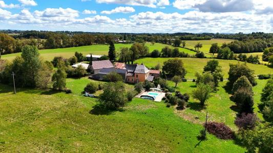 For sale Montbazens 5 rooms 230 m2 Aveyron (12220) photo 0
