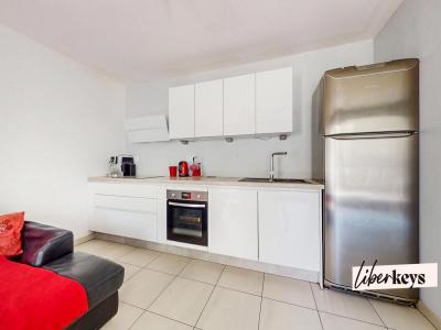 For sale Marseille-7eme-arrondissement 3 rooms 70 m2 Bouches du Rhone (13007) photo 4