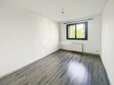 For sale Pessac 3 rooms 65 m2 Gironde (33600) photo 2