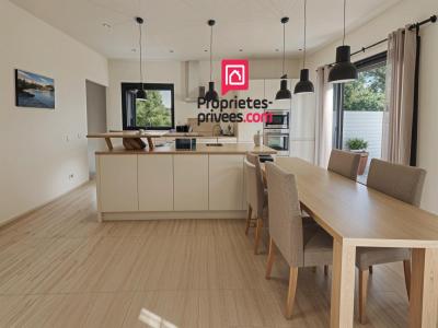 For sale Roquebrune-sur-argens 4 rooms 127 m2 Var (83520) photo 3