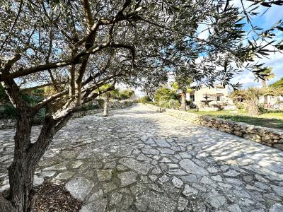 For sale Poussan 4 rooms 300 m2 Herault (34560) photo 4