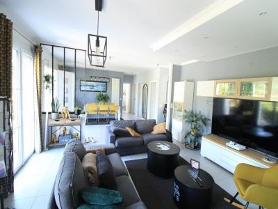 For sale Yerres CAMALDULES 7 rooms 220 m2 Essonne (91330) photo 2