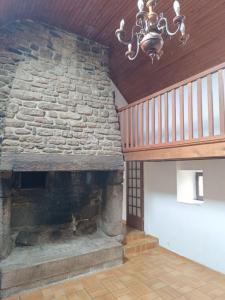 For sale Berrien 5 rooms 101 m2 Finistere (29690) photo 2