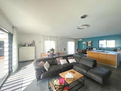 For sale Puget-sur-argens 5 rooms 153 m2 Var (83480) photo 1