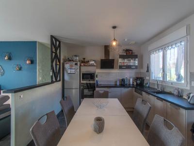 For sale Vierzon 4 rooms 76 m2 Cher (18100) photo 4