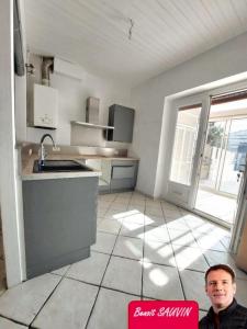 For sale Marseille-16eme-arrondissement 3 rooms 64 m2 Bouches du Rhone (13016) photo 4