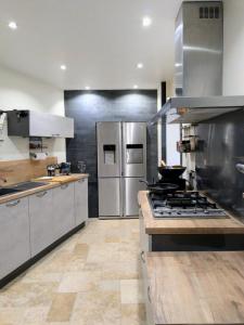 For sale Saint-germain-du-puch 11 rooms 261 m2 Gironde (33750) photo 2