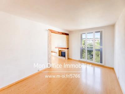For sale Aix-en-provence 4 rooms 81 m2 Bouches du Rhone (13090) photo 2
