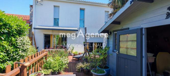 For sale Saintes 5 rooms 116 m2 Charente maritime (17100) photo 3