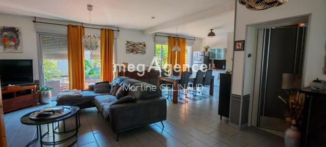 For sale Saintes 5 rooms 116 m2 Charente maritime (17100) photo 4