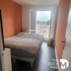 For sale Niort 3 rooms 56 m2 Deux sevres (79000) photo 2