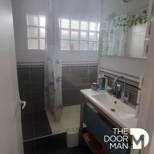 For sale Niort 3 rooms 56 m2 Deux sevres (79000) photo 3
