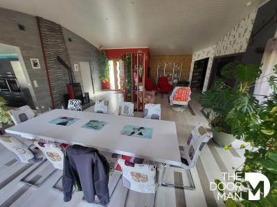 For sale Parthenay 6 rooms 209 m2 Deux sevres (79200) photo 2