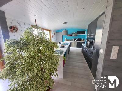 For sale Parthenay 6 rooms 209 m2 Deux sevres (79200) photo 4