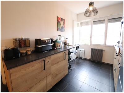 For sale Toulon 4 rooms 81 m2 Var (83200) photo 2