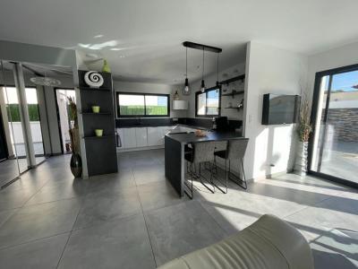 For sale Beziers 4 rooms 132 m2 Herault (34500) photo 0
