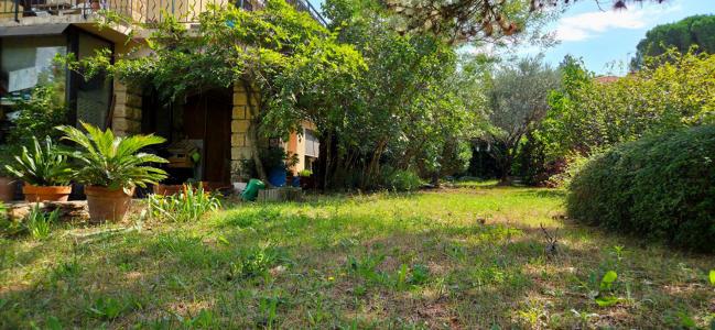 For sale Bagnols-sur-ceze 7 rooms 133 m2 Gard (30200) photo 2