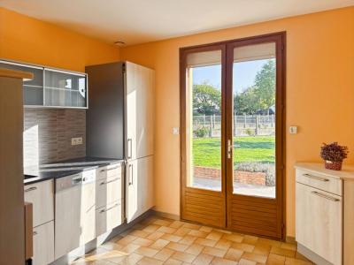 For sale Sable-sur-sarthe 6 rooms 107 m2 Sarthe (72300) photo 2
