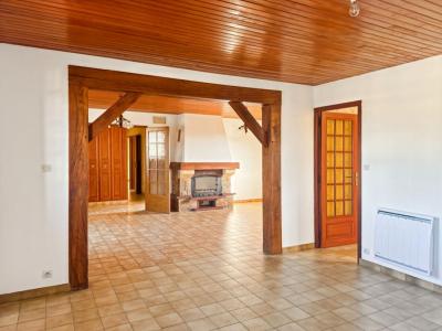 For sale Sable-sur-sarthe 6 rooms 107 m2 Sarthe (72300) photo 4
