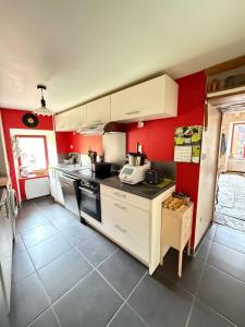 For sale Laval-roqueceziere 3 rooms 88 m2 Aveyron (12380) photo 4