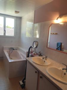 For sale Die 4 rooms 117 m2 Drome (26150) photo 3