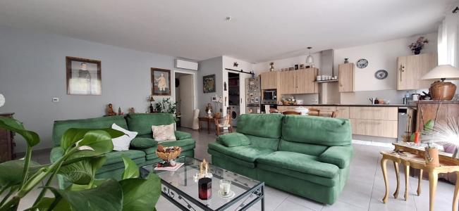 For sale 3 rooms 78 m2 Herault (34450) photo 2