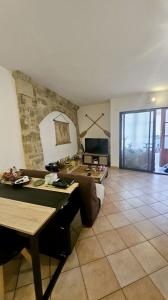 For sale CENTRE VILLE 6 rooms 134 m2 Herault (34150) photo 4