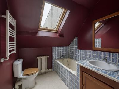 For sale 3 rooms 51 m2 Paris (75006) photo 2