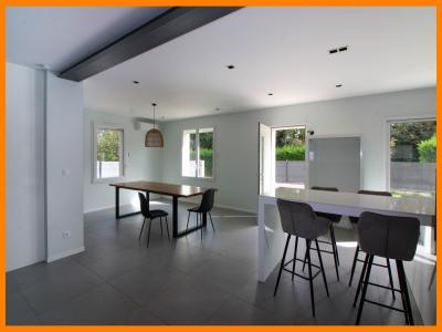 For sale 5 rooms 200 m2 Ain (01120) photo 3