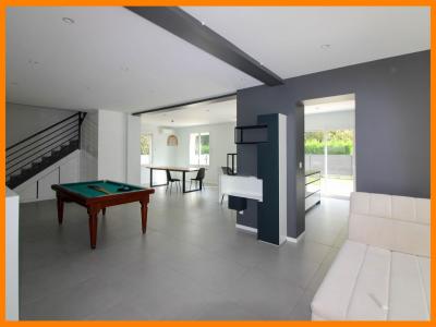 For sale 5 rooms 200 m2 Ain (01120) photo 4
