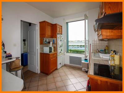 For sale 4 rooms 67 m2 Ain (01700) photo 2